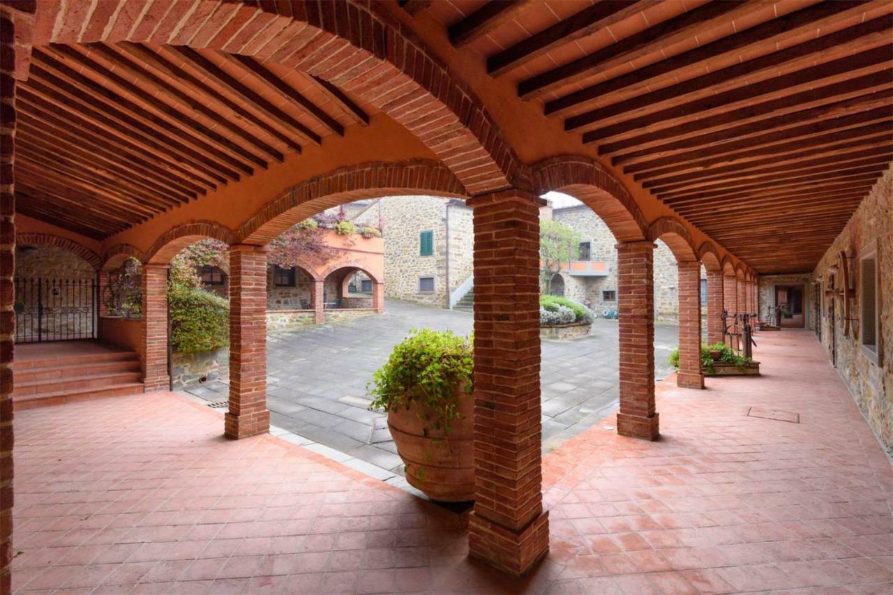 Casa Di Chiarilu' Apartment กอร์โตนา ภายนอก รูปภาพ